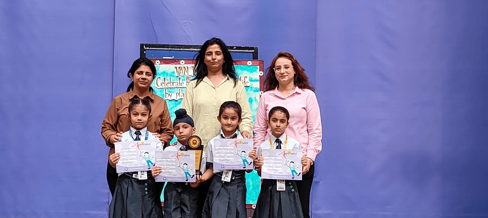 Award-winning moment ? best academic school in Paschim Vihar
